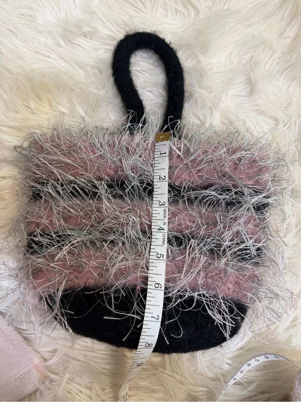 Unbranded wool soft